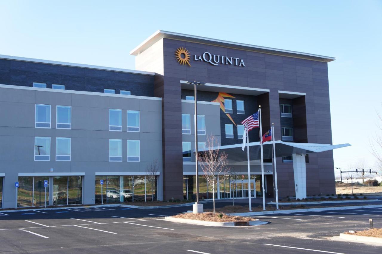 La Quinta Inn & Suites By Wyndham Braselton Kültér fotó